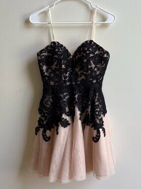 Bee Darlin Dress - Women's - Size 5/6